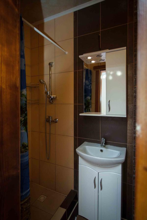 Hotel Lisoviy Zatyshok, Z Vidkrutum Litnim Baseynom Slawske Exterior foto