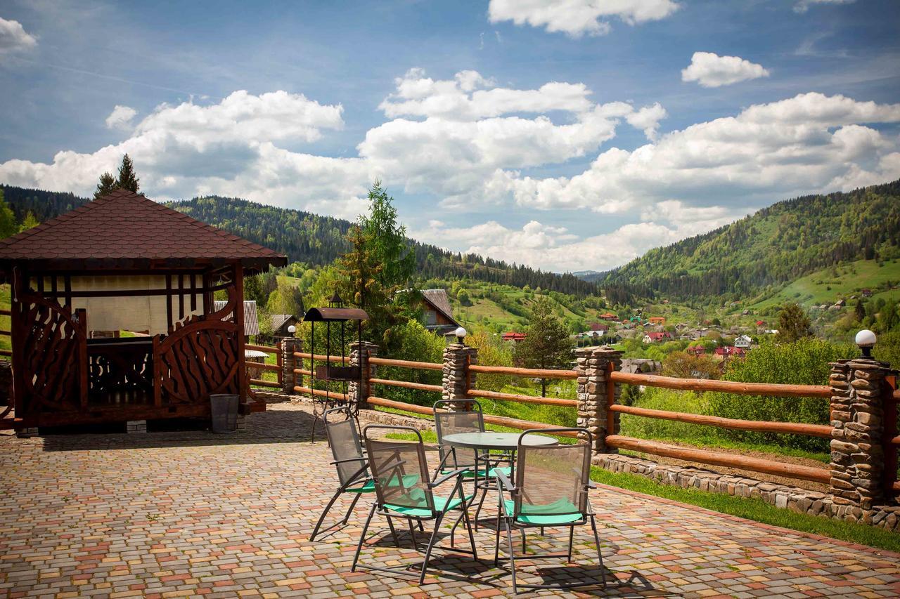 Hotel Lisoviy Zatyshok, Z Vidkrutum Litnim Baseynom Slawske Exterior foto